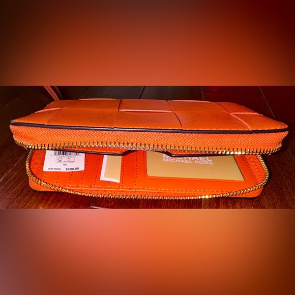 Michael Kors Vibrant Woven Leather Orange Jet Set Travel Case - Picture 8 of 11